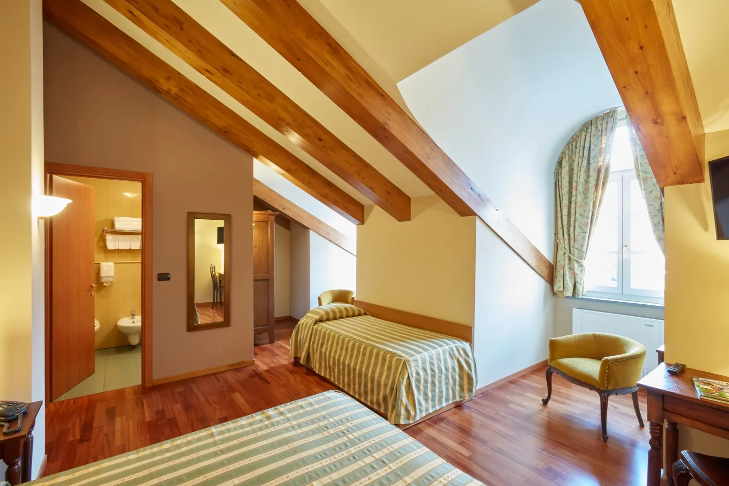 hotel-liberty-torino-camera-quadrupla-3