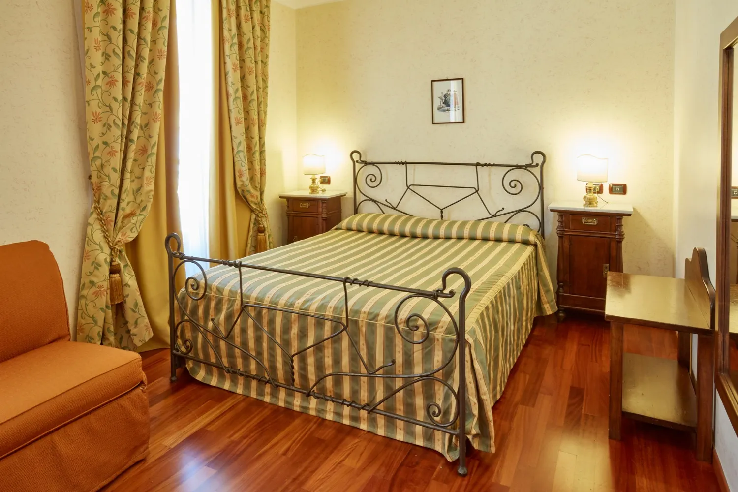 hotel-liberty-torino-camera-tripla-3